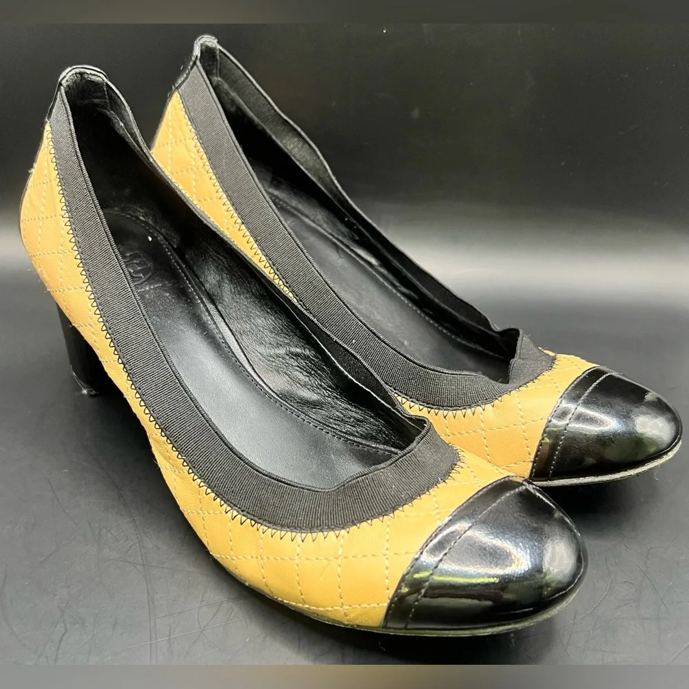 Tory Burch Black and Tan Heels, Pre-Owned, Size: 10M